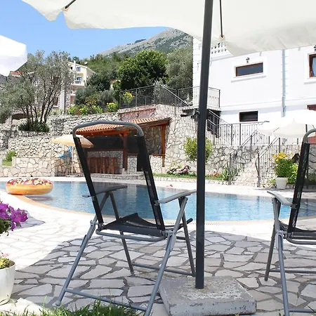 Vila Oaza Markovici 3* Budva