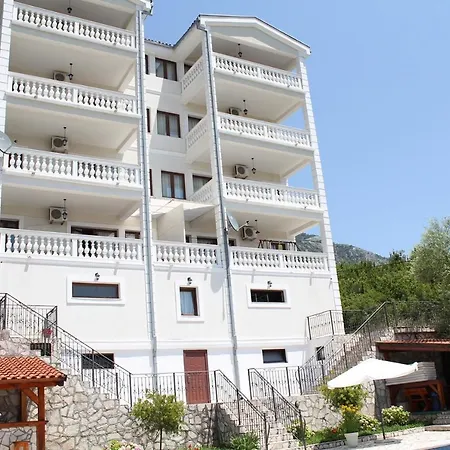 Vila Oaza Markovici 3* Budva