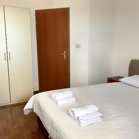 Vila Oaza Markovici 3*