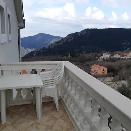 Vila Oaza Markovici 3*