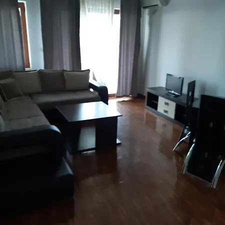 ホテル Vila Oaza Markovici 3*