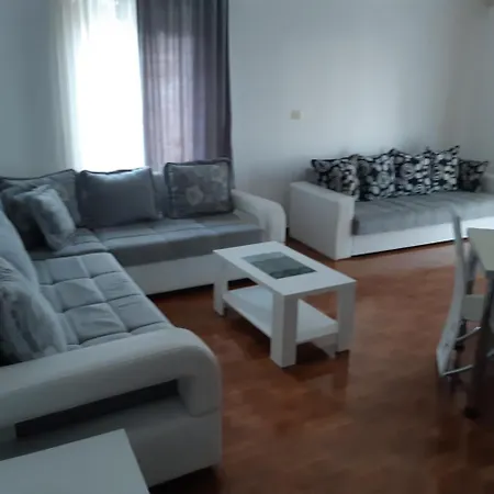 Vila Oaza Markovici 3*