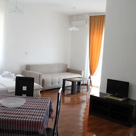ホテル Vila Oaza Markovici